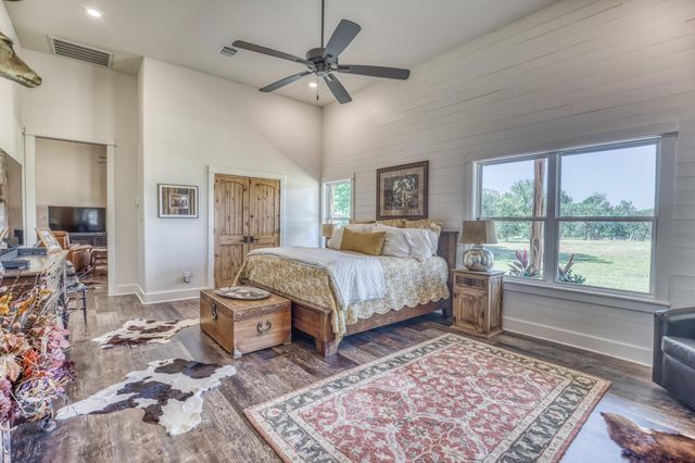 16597 Fm 912, Washington, TX 77880
