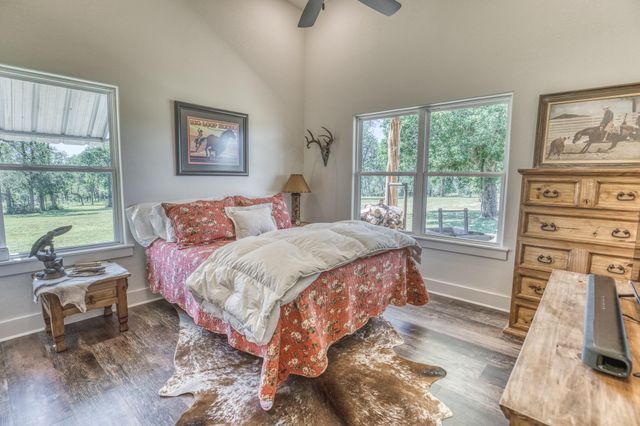 16597 Fm 912, Washington, TX 77880