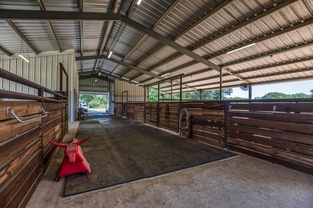 16597 Fm 912, Washington, TX 77880