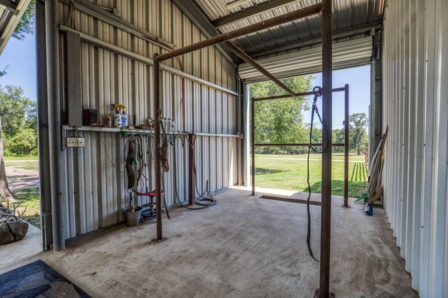 16597 Fm 912, Washington, TX 77880