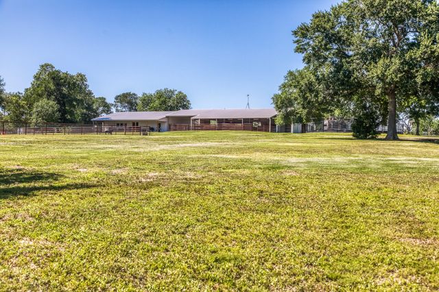 16597 Fm 912, Washington, TX 77880
