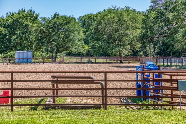 16597 Fm 912, Washington, TX 77880