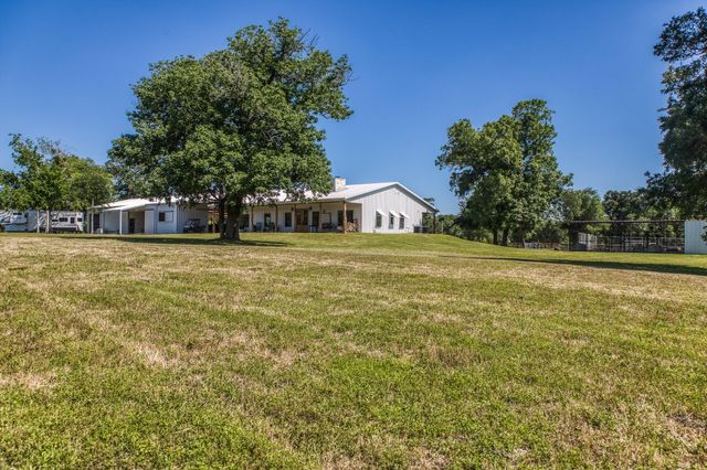 16597 Fm 912, Washington, TX 77880