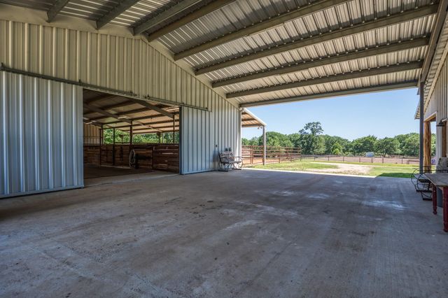 16597 Fm 912, Washington, TX 77880