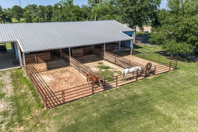16597 Fm 912, Washington, TX 77880