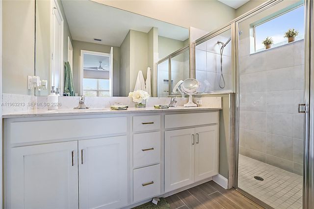 797 SE Bloomfield Road, Port St. Lucie, Port St Lucie, FL 34984