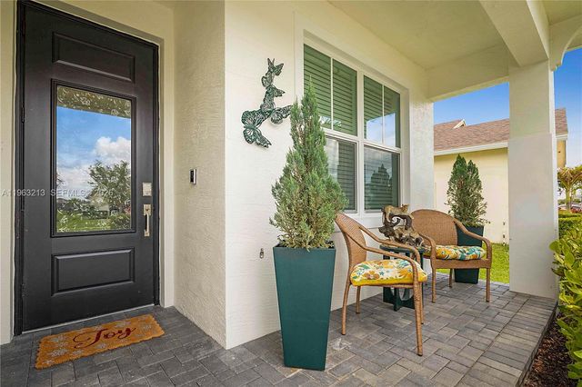 797 SE Bloomfield Road, Port St. Lucie, Port St Lucie, FL 34984