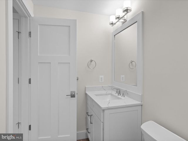 2129 N TROY ST, Arlington, VA 22201