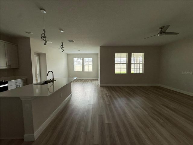 10225 FIELDSTONE MYRTLE WAY, San Antonio, FL 33576