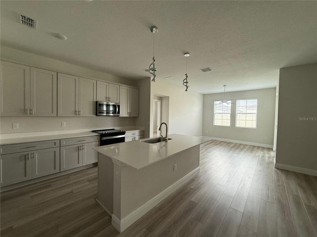 10225 FIELDSTONE MYRTLE WAY, San Antonio, FL 33576