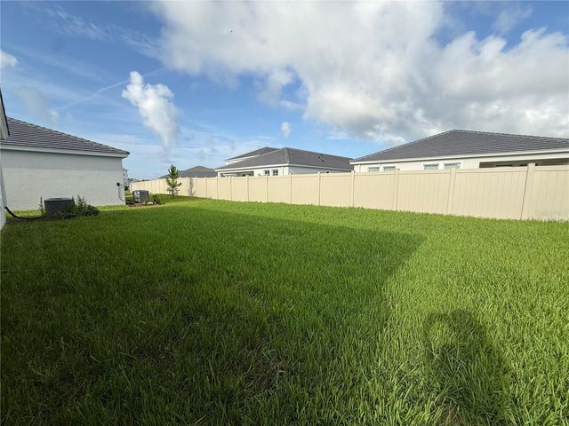 10225 FIELDSTONE MYRTLE WAY, San Antonio, FL 33576