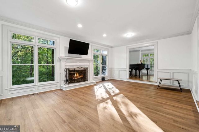 4715 Creek Wood Drive, Gainesville, GA 30507