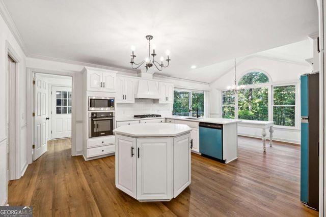 4715 Creek Wood Drive, Gainesville, GA 30507
