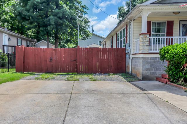 228 Oceanfront Cir, S, Antioch, TN 37013