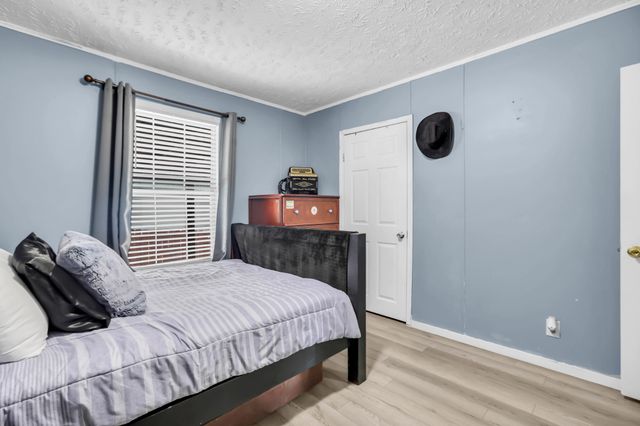 228 Oceanfront Cir, S, Antioch, TN 37013