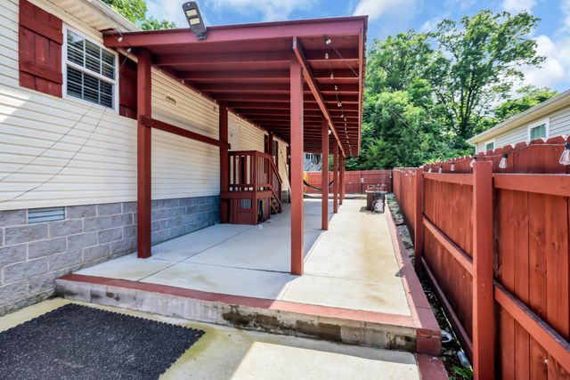 228 Oceanfront Cir, S, Antioch, TN 37013