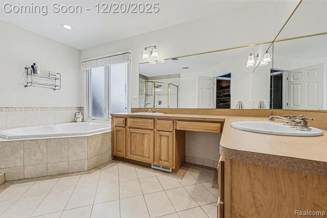 59807 Glacier Ridge, Washington, MI 48094