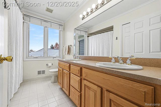 59807 Glacier Ridge, Washington, MI 48094