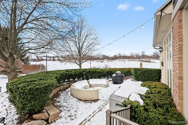 59807 Glacier Ridge, Washington, MI 48094