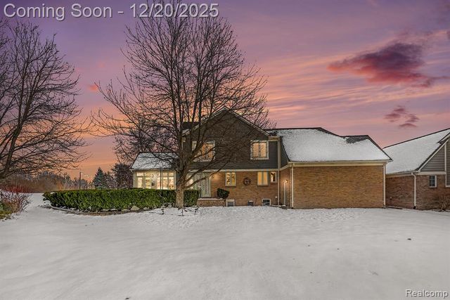 59807 Glacier Ridge, Washington, MI 48094