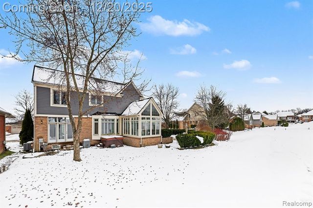 59807 Glacier Ridge, Washington, MI 48094