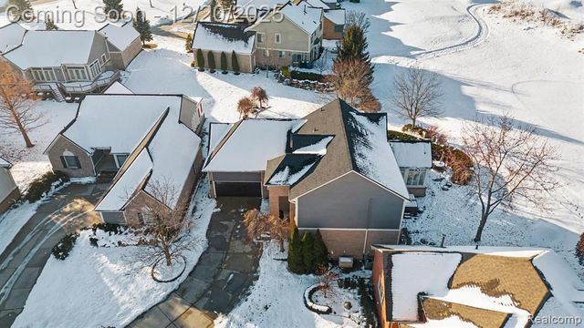 59807 Glacier Ridge, Washington, MI 48094