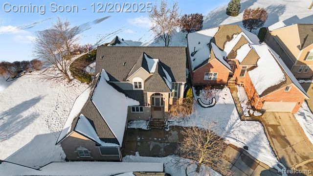 59807 Glacier Ridge, Washington, MI 48094