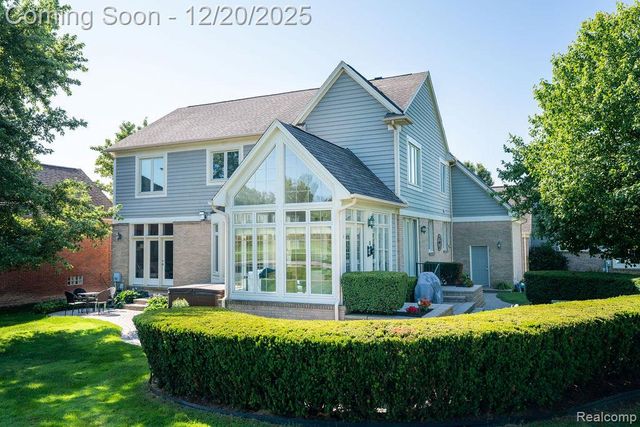 59807 Glacier Ridge, Washington, MI 48094