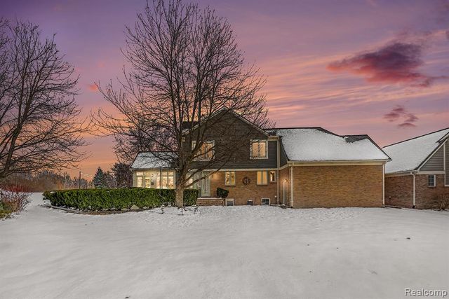 59807 Glacier Ridge, Washington, MI 48094