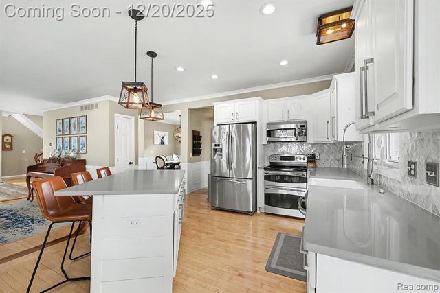 59807 Glacier Ridge, Washington, MI 48094