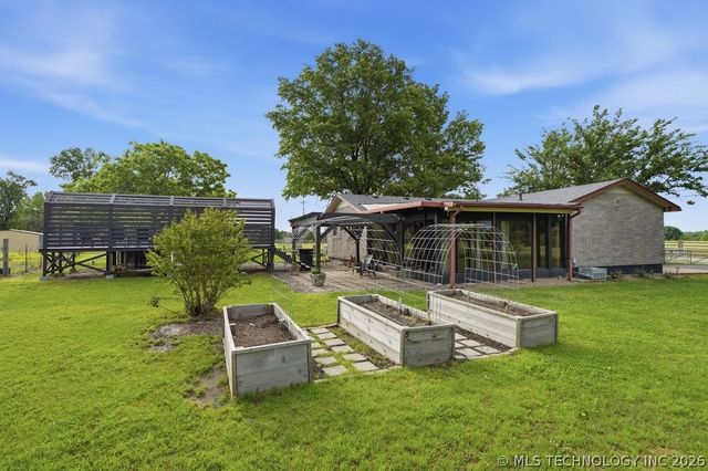 11165 E 530 Road, Claremore, OK 74019