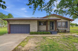 11165 E 530 Road, Claremore, OK 74019