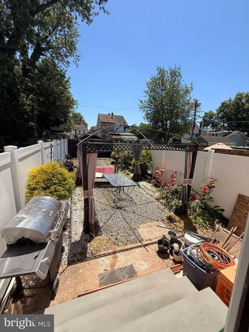 13 BISMARCK AVE, Trenton, NJ 08629