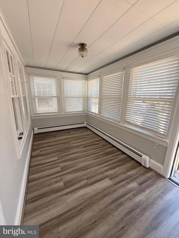13 BISMARCK AVE, Trenton, NJ 08629