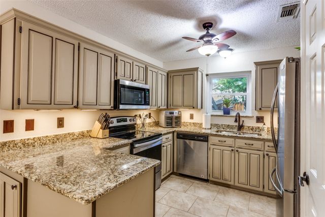 3762 Ashley Court, Fort Worth, TX 76123