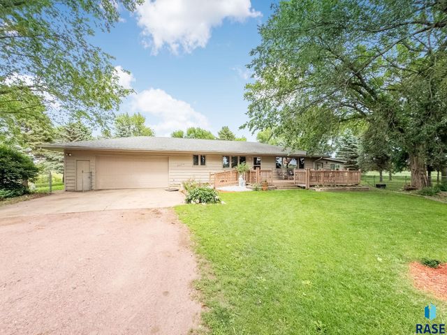 26470 484th Ave Avenue, Valley Springs, SD 57068