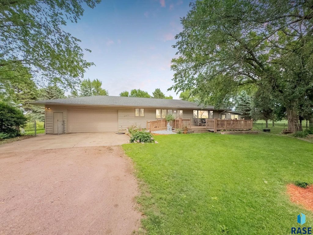 26470 484th Ave Avenue, Valley Springs, SD 57068