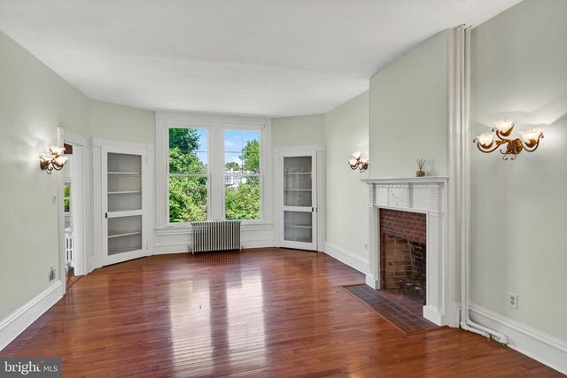 1 PINE GROVE ST, Bristol, PA 19007