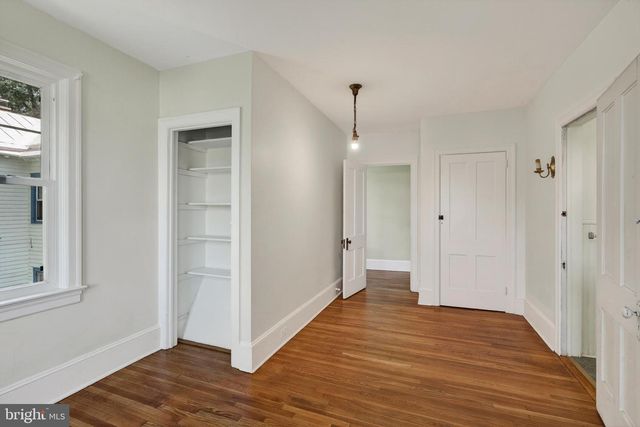 1 PINE GROVE ST, Bristol, PA 19007