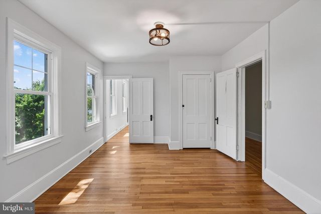 1 PINE GROVE ST, Bristol, PA 19007