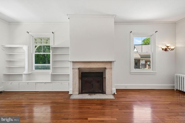1 PINE GROVE ST, Bristol, PA 19007