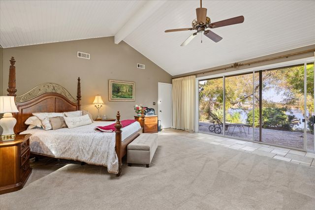 1517 Lakeview Court, Granbury, TX 76048