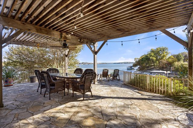 1517 Lakeview Court, Granbury, TX 76048