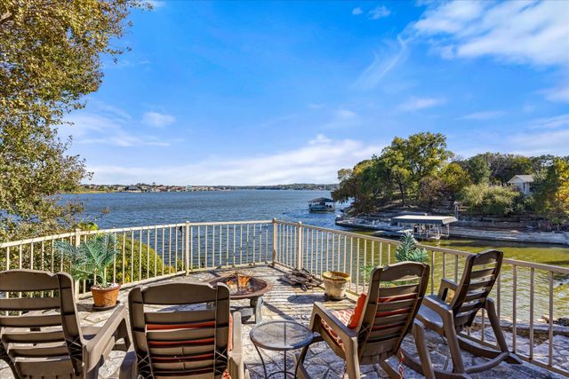 1517 Lakeview Court, Granbury, TX 76048