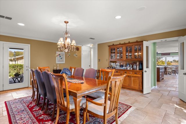 1517 Lakeview Court, Granbury, TX 76048