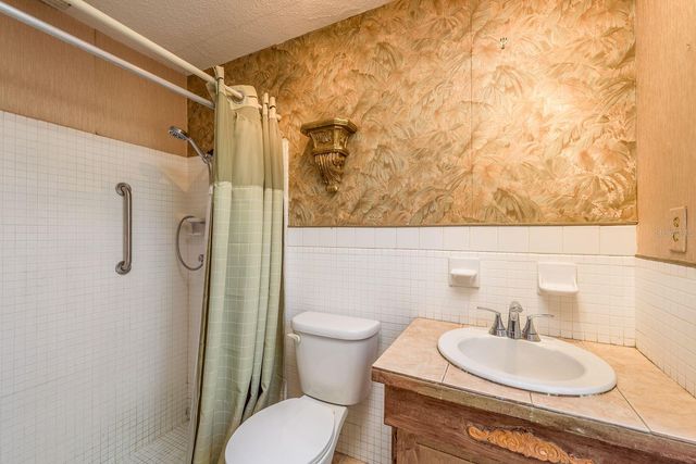 3227 ROCK ROYAL DRIVE, Holiday, FL 34691