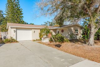 3227 ROCK ROYAL DRIVE, Holiday, FL 34691