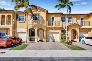 12999 SW 132nd Ter, Miami, FL 33186