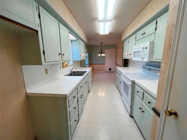 15 Post Oak Trail, Greenville, TX 75402