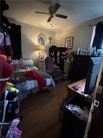 3427 Clearfield St., Sheraden, PA 15204